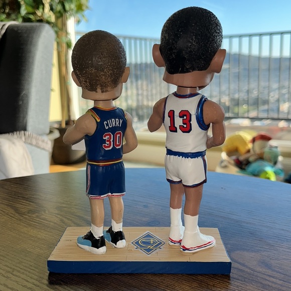 Stephen Curry & Wilt Chamberlain Duo Bobblehead Limited Edition - Picture 4 of 10